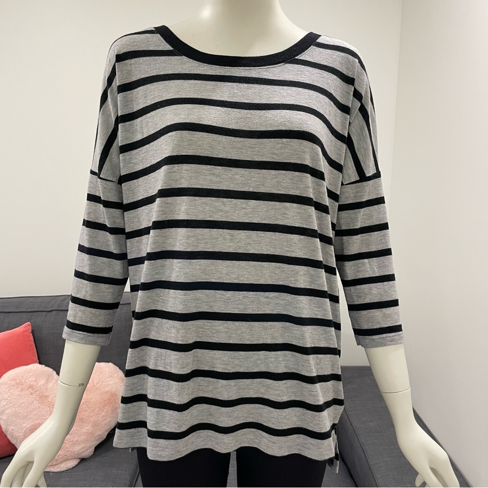 EXPRESS Striped Tunic T-Shirt Size Medium 3/4 Sleeves Drop Shoulder Relaxed Fit